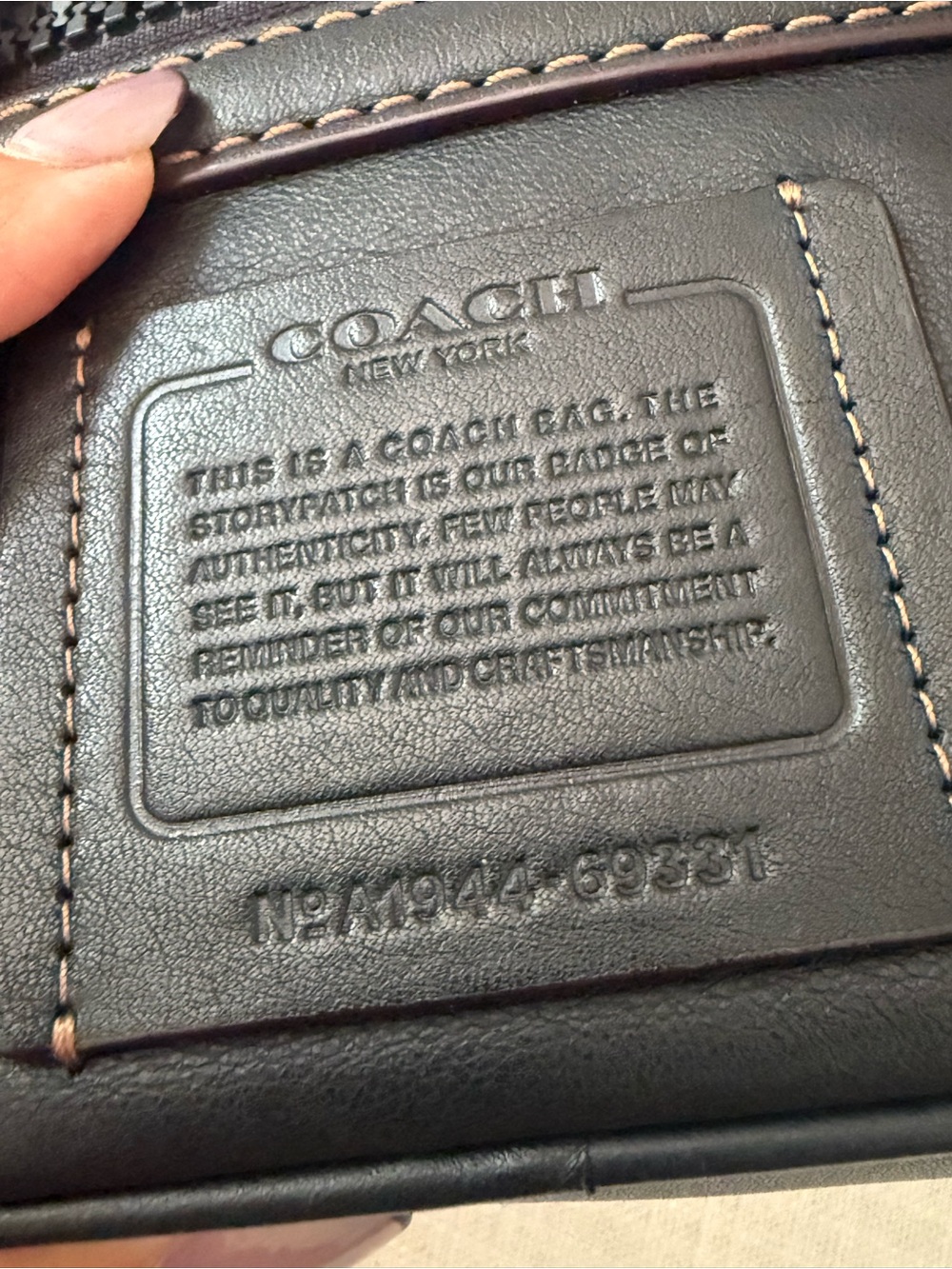 Coach Academy Crossbody Black Leather Camera Bag | men, women, unisex - Picture 6 of 17